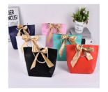 Пакет подарунковий паперовий M "Chic bow" 28*20*9см R33173-M (720шт)
